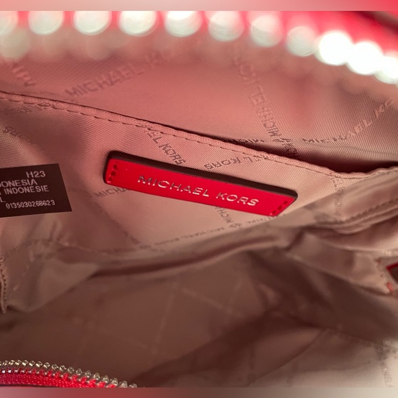 Michael Kors, mini backpack - Picture 8 of 9